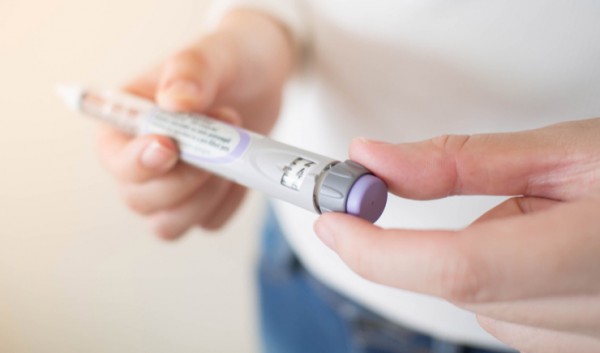 Anvisa autoriza primeira insulina semanal para diabetes tipo 1 e 2 no Brasil