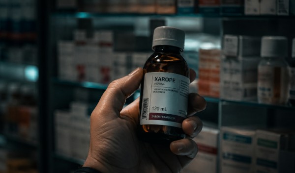 ANVISA DETERMINA SUSPENSÃO DE MEDICAMENTOS COM CLOBUTINOL POR MOTIVO DE SEGURANÇA SANITÁRIA